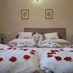 Hotel Unicornis, Erlau