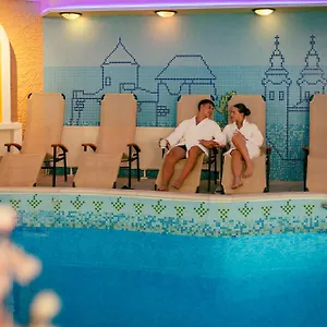 Hotel Korona Wellness, Rendezveny Es Borszalloda, Erlau